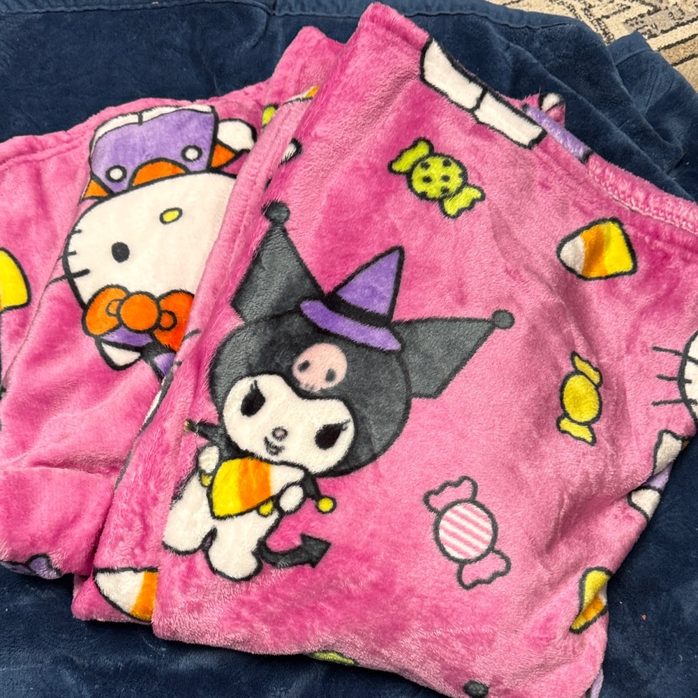 Hello Kitty plush throw